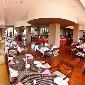4* Hotel Paramount Tower