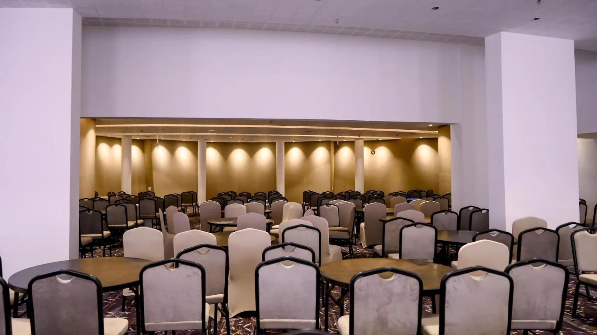 Tiara By Mps Hotel Kozhikode